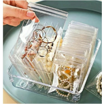 SACO PLÁSTICVO DE PVC 10.5 X 11 CM ( MAIS ESPESSOS E RESITENTES QUE O PLÁSTICO COMUM )