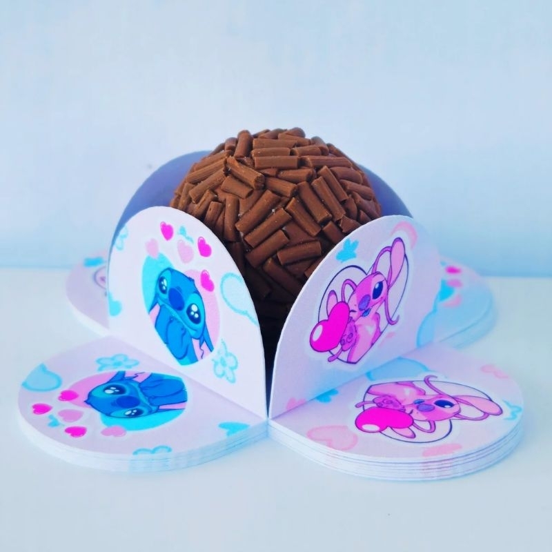 Kit 100 forminhas para docinhos, brigadeiro personalizada no Tema Stitch. Festa, aniversário, Lembrancinha.