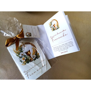 Livro de oração lembrancinha primeira eucaristia primeira comunhão crisma em Oferta na Shopee