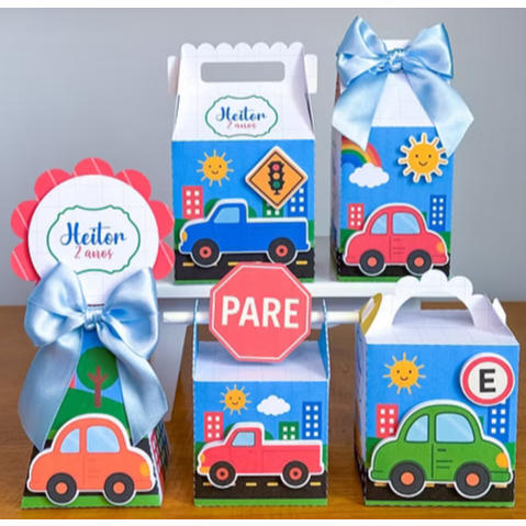 PEGUE E MONTE CAIXINHAS FESTA /LEMBRANCINHAS/PERSONALIZADOS TEMA CARROS / TRANSPORTE