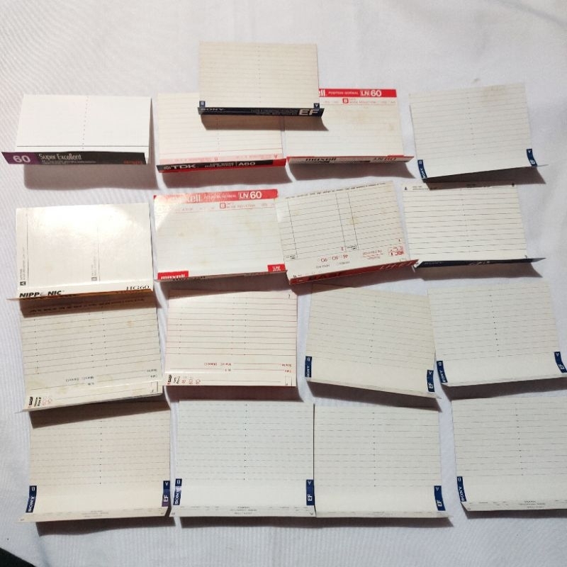 30 encartes de fita K7 - Sem escritas (Sony, TDK, BASF, etc)