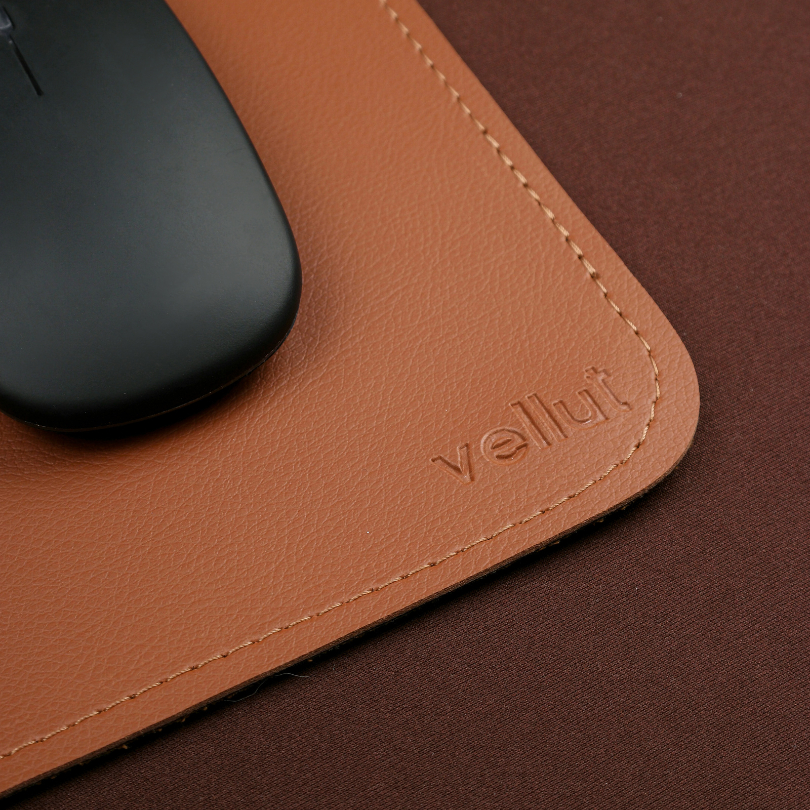 Mouse Pad Premium - Couro Ecológico 20x20 em Oferta na Shopee