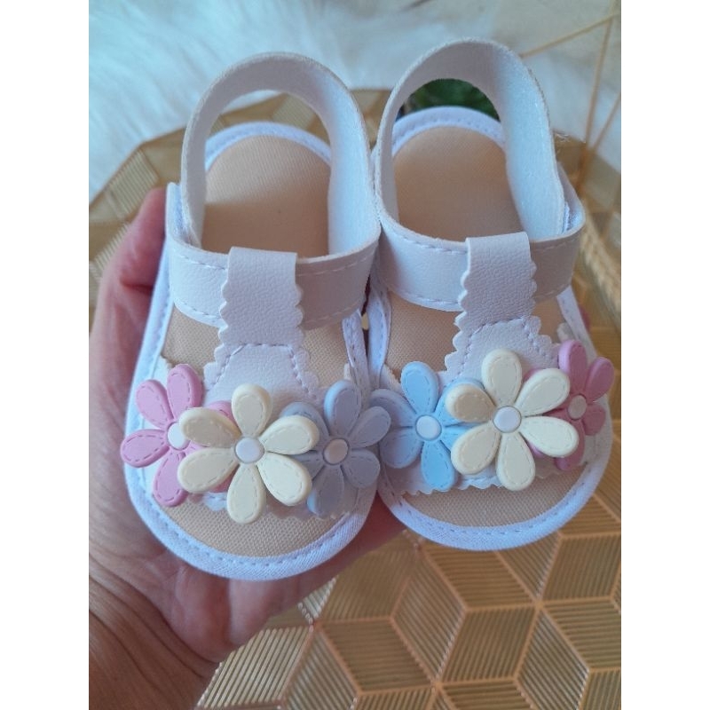 SANDÁLIA TRIO DE FLOR COLORIDAS em Oferta na Shopee