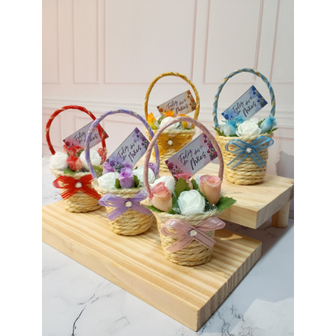 Lembrancinha 15 anos, aniversários, casamentos, mimos,  - Cestinhas de flores mini - lembrancinha rústica e delicada