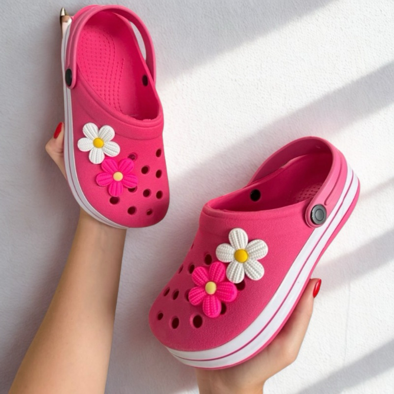 Babuche Sandália Adulto Feminino Injetado Leve e Confortável 2 Flores Fachetado Moderno