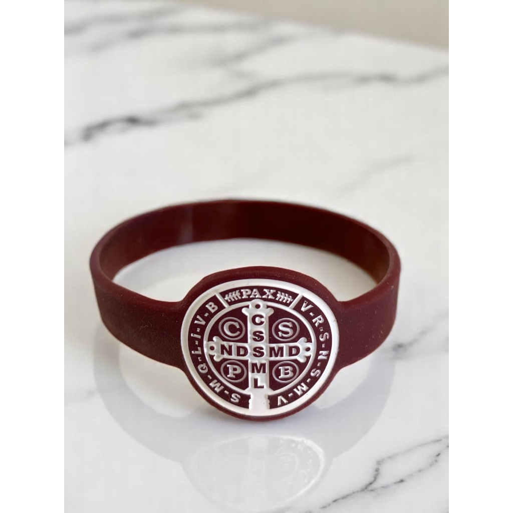 Pulseira Católica Borracha Silicone medalha São Bento 19cm Tamanho Unico