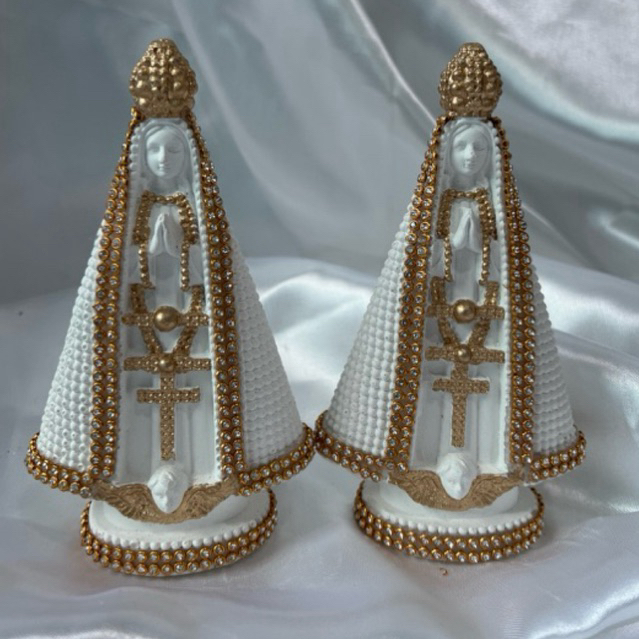 2 Imagens de Nossa Senhora Aparecida Branca Lembrança Batizado Casamento – 15cm cada