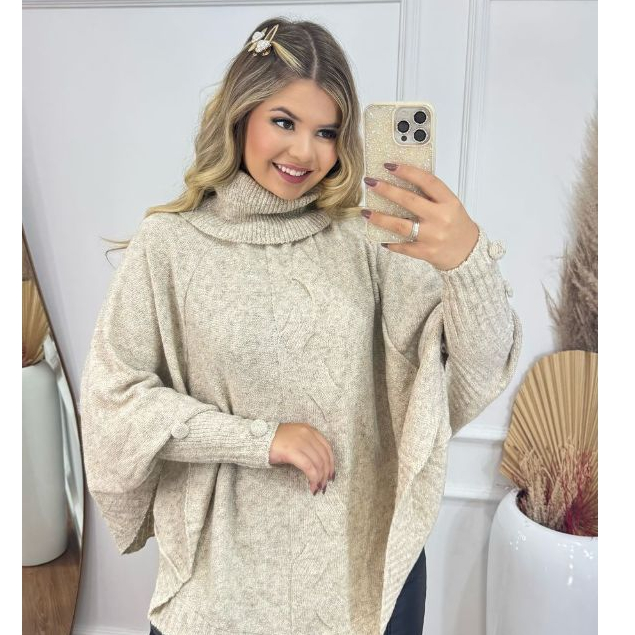 Blusa de Tricot Mousse Poncho Despojado Feminino de Inverno Tranças e Gola Boba Alta Botões