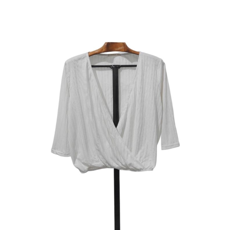 blusa transpassada, tam. GG | BRECHÓ RENOVARSE