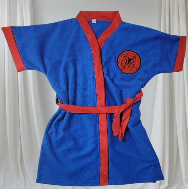 Roupao Infantil Aranha Atoalhado Poliester Com Faixa Ajustavel Sem Capuz Otima Absorção De Agua Praia Clube Piscina