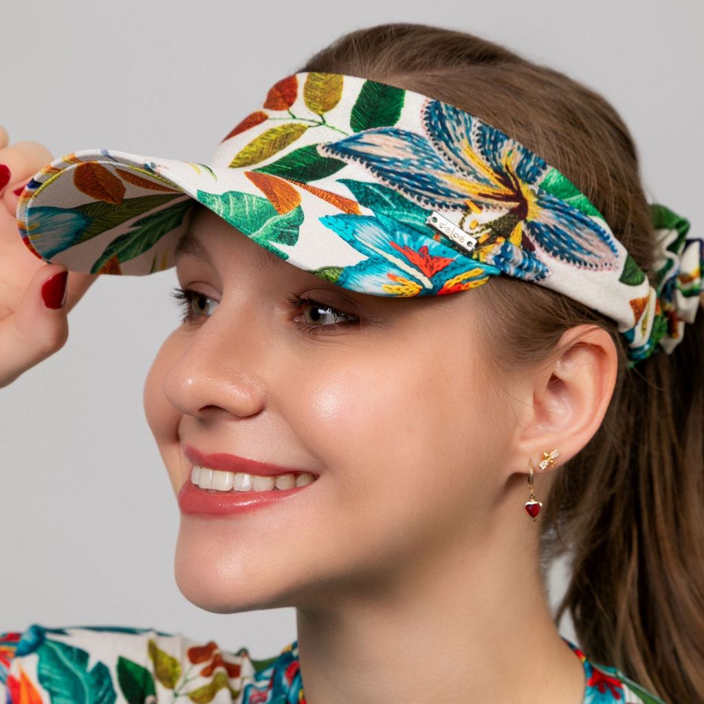 Kit Viseira De Praia + Scrunchie Estampado Caminhada Corrida Vôlei Beach Tênis Uv50+ Delaé Beachwear em Oferta na Shopee