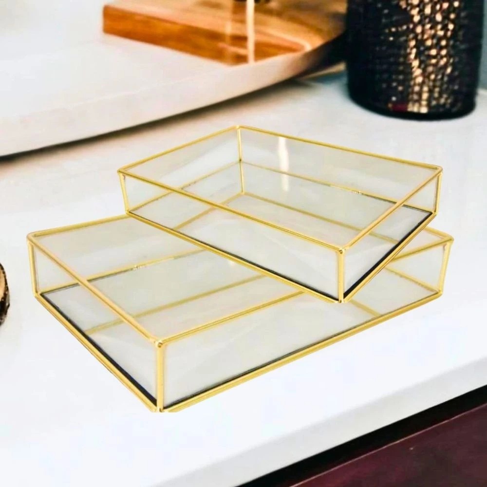 Bandeja Decorativa Retangular Espelhada Dourado Organizadora Multiuso Metal Dia das Mães