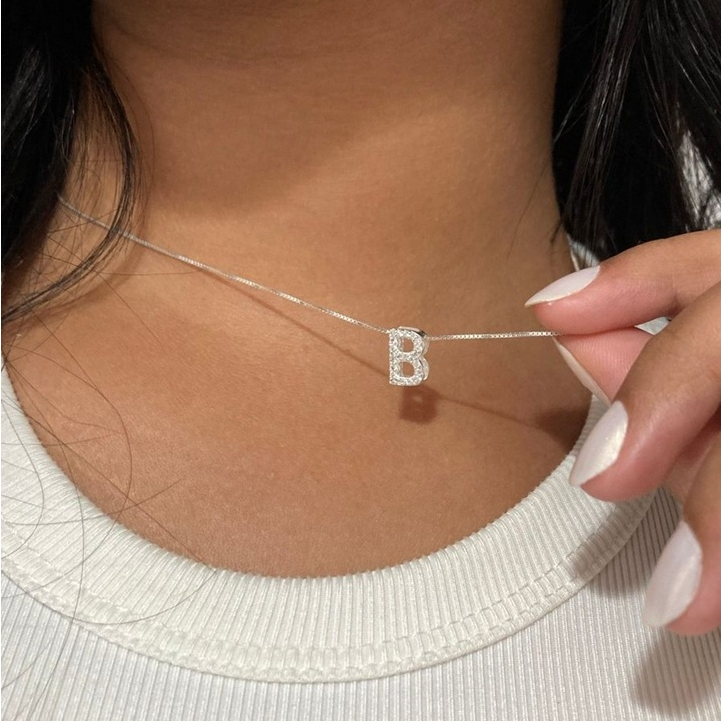 Colar de Letra 3D Inicial Do Nome Cravejado Feminino Banhado a Prata 925 e Ouro 18 K