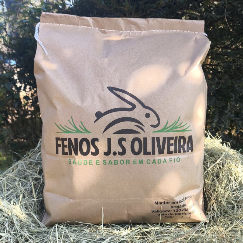 Feno Verde Premium para Coelhos Porquinho da índia Chinchila etc..(papel)