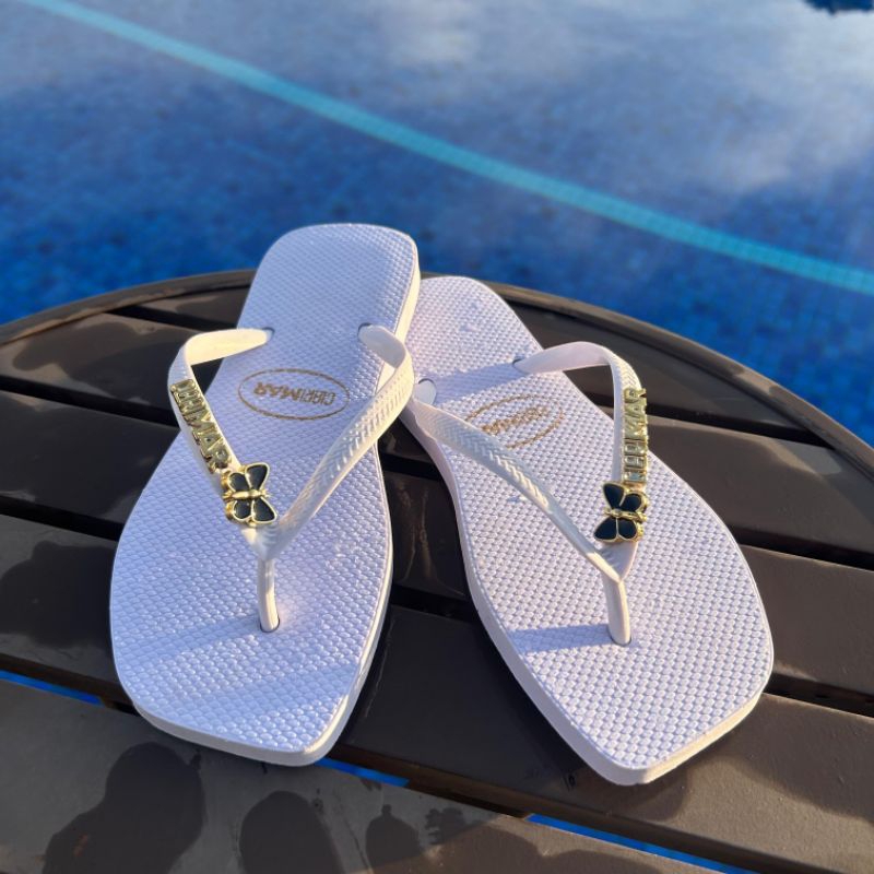 Chinelo Feminino com Detalhe de Borboleta – Leve, Macio e Confortável para Uso Diário e Praia