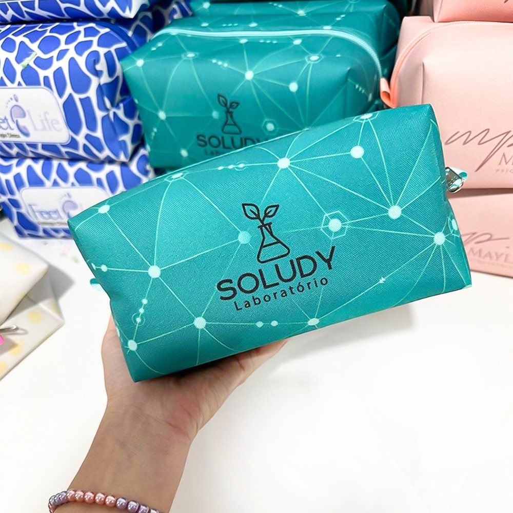 Kit Necessaire Personalizada box G Lembrancinha brinde com logo (55 a 100 unidades)