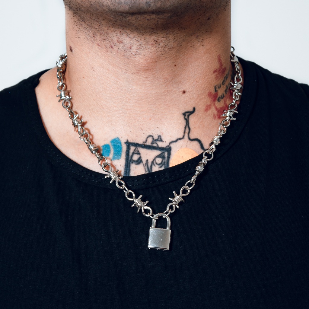 Colar Alternativo Estilo Arame Farpado com Cadeado Prateado Punk Rock em Oferta na Shopee