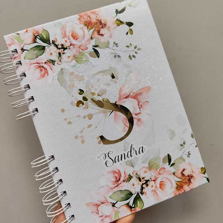 Caderno A5 Floral personalizado com inicial e nome Floral Clean em Oferta na Shopee