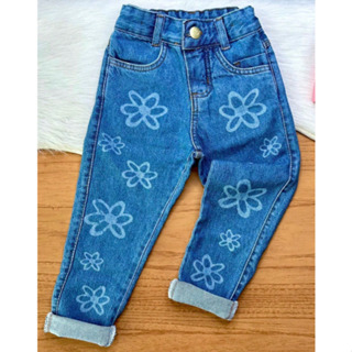 Calça Jeans Mom Coração Flor Infantil Menina Feminina em Oferta na Shopee