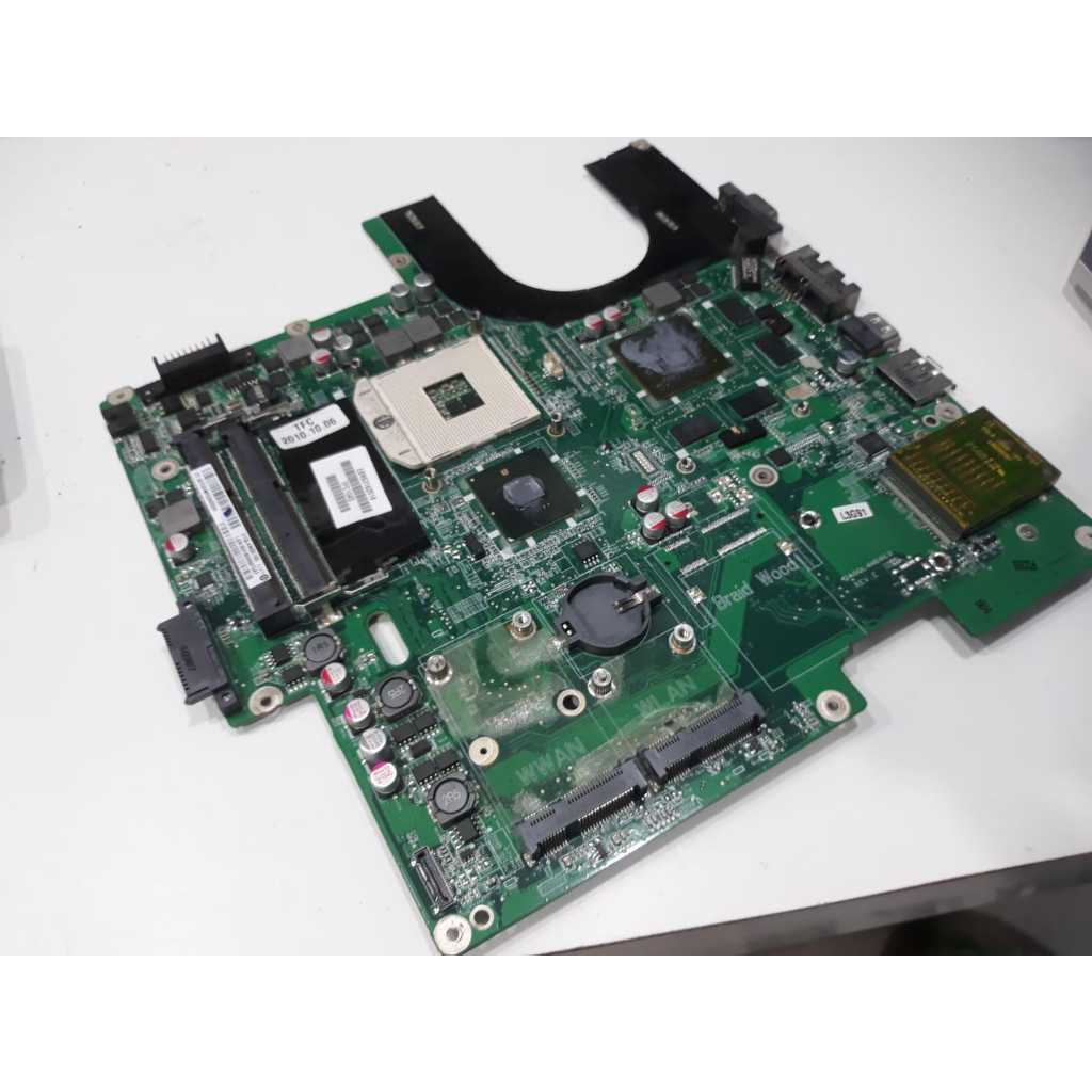PLACA MÃE LG 590 VIDEO GFORCE DEFEITO  PISCA FONTE E NÃO LIGA  0081