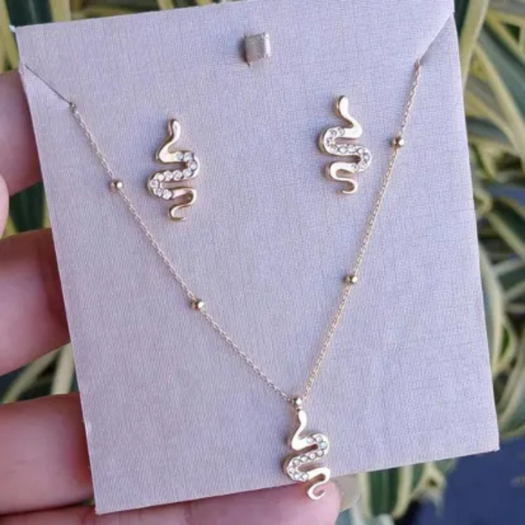 CONJUNTO COLAR E BRINCO SERPENTE CRAVEJADA - banhado a ouro 18k