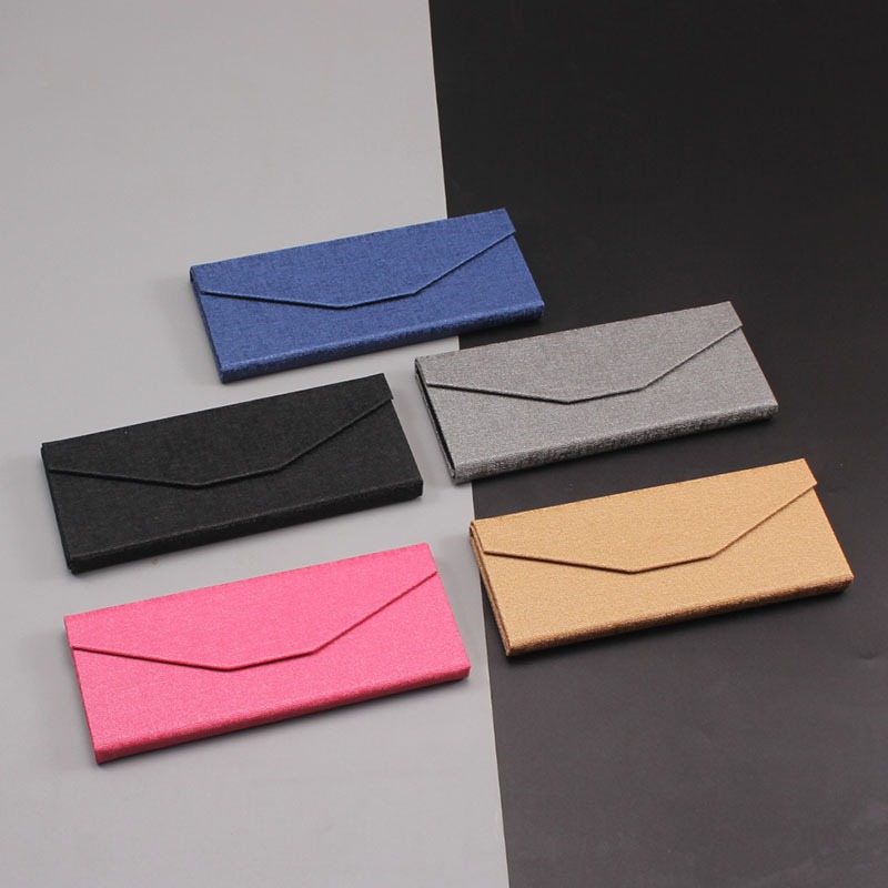 Estojo Triangular Case De Protecao Rigida Para Oculos De Sol E Grau de Armacao Couro Sintético