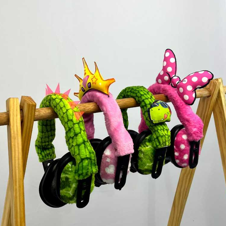 Abafador de ruído Infantil, Crianças, Autismo, produto aveludado temático em Oferta na Shopee