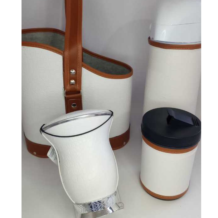 Kit Chimarrão Chima Mateira com 05 peças (Bolsa, termica termolar, porta erva, cuia com tapa erva)