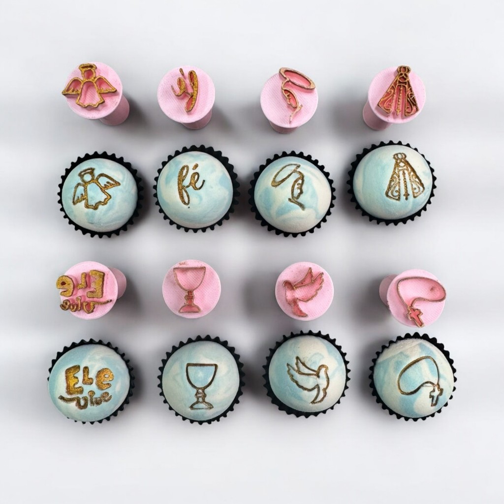 Kit Carimbo Brigadeiro Marcador Para Docinho, Massa, Chocolate e Doce Batizado Batismo - 8 peças em Oferta na Shopee