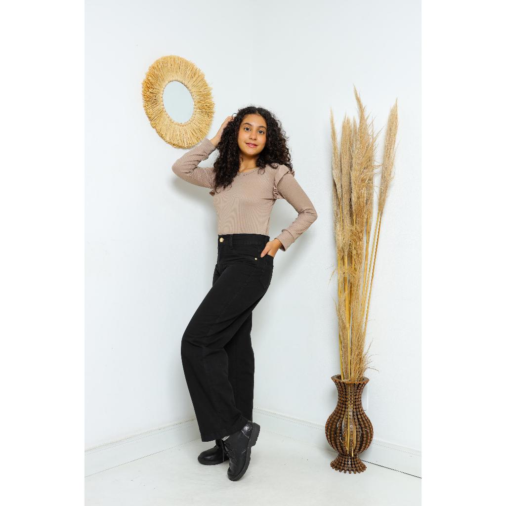 Kit Calça Brim Preta Lisa Feminina + Blusa Manga Longa Feminina