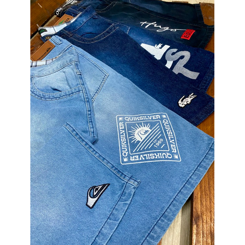 Bermuda jeans masculina Quiksilver premium na promoção.