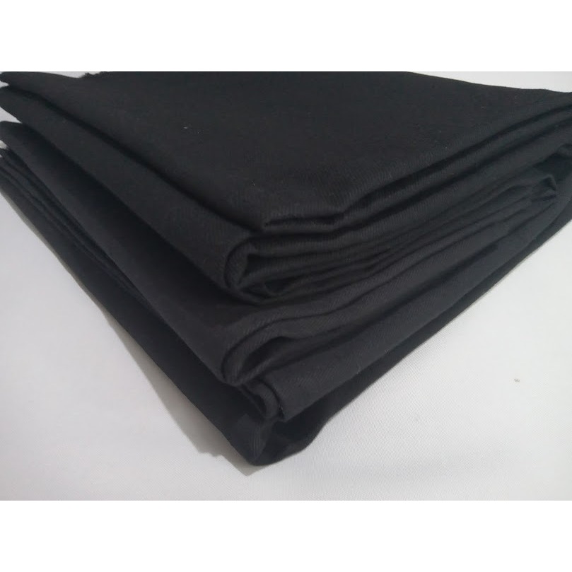 1 Kg tecido Brim preto com elastano rende 1,70 metros