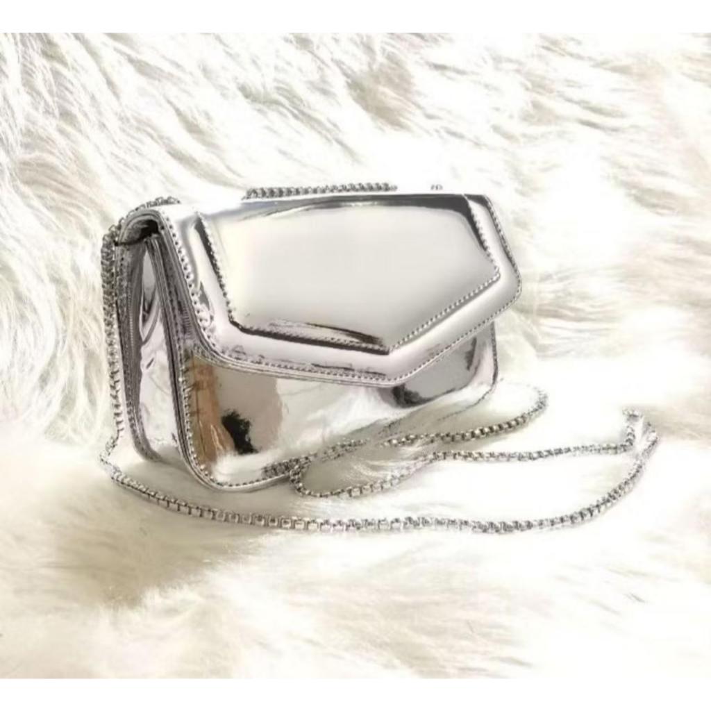 Bolsa Feminina Lancamento Casual De Festa Metalizada Estilosa Porta Celular Porta Moeda Com Corrente Modelo Top Grande