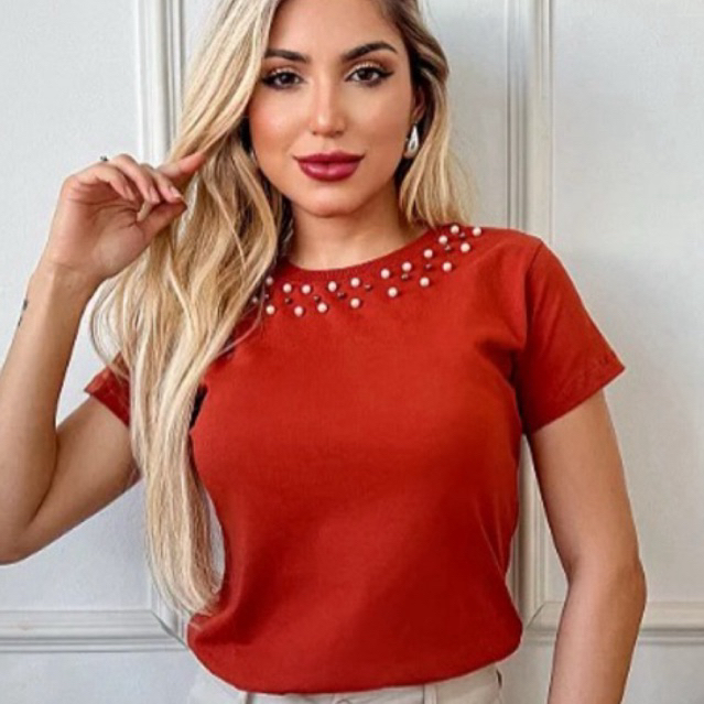 Blusa camiseta T-Shirt premium com pedraria estilo babylook(laço removível)  blusa feminina adulto