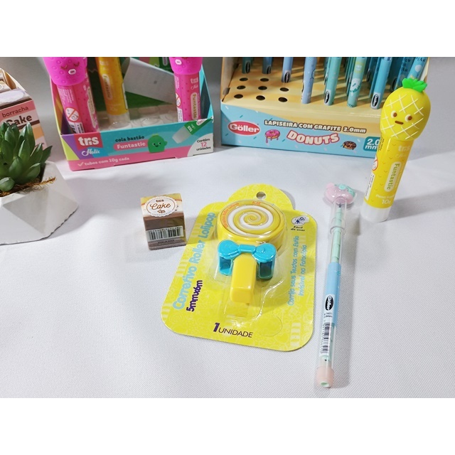 Kit Papelaria Fofo | Cola Frutas + Corretivo Pirulito + Borracha + Lapiseira Donuts – 4 Itens