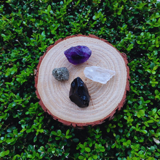 Kit Pedras Proteção e Prosperidade: Obsidiana, Ametista, Pirita e Cristal | Pedras Naturais em Oferta na Shopee