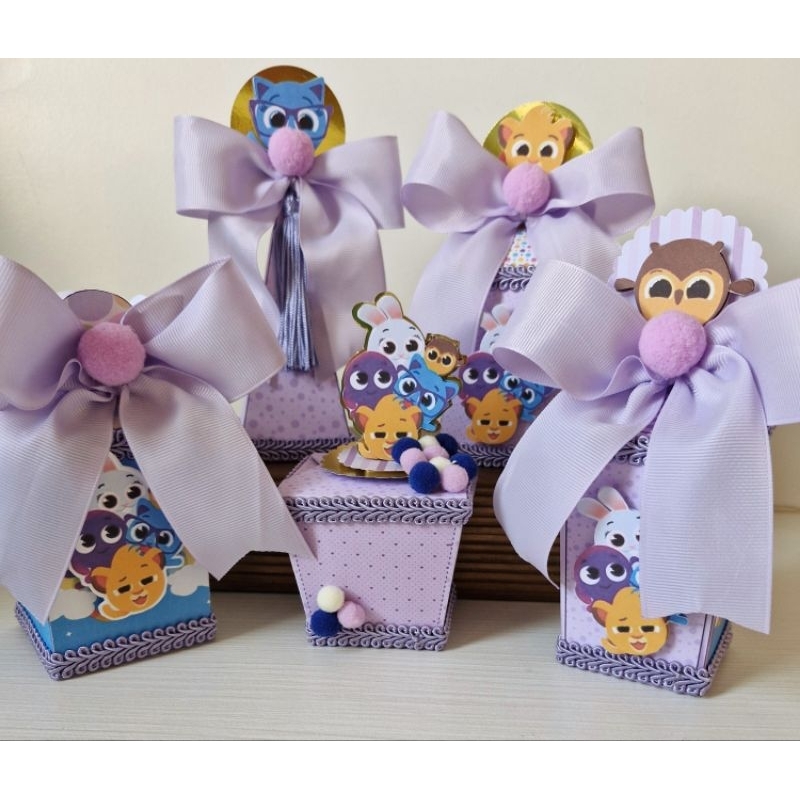 Kit festa infantil Bolofofos. Festa Bolofofos.Lembrancinhas personalizadas.Caixas Personalizadas.Papelaria Personalizada