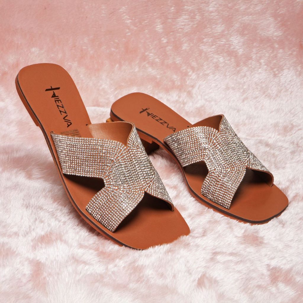 Sandália Feminina Com Strass Casual Super Confortável Leve Solado Antiderrapante em Oferta na Shopee