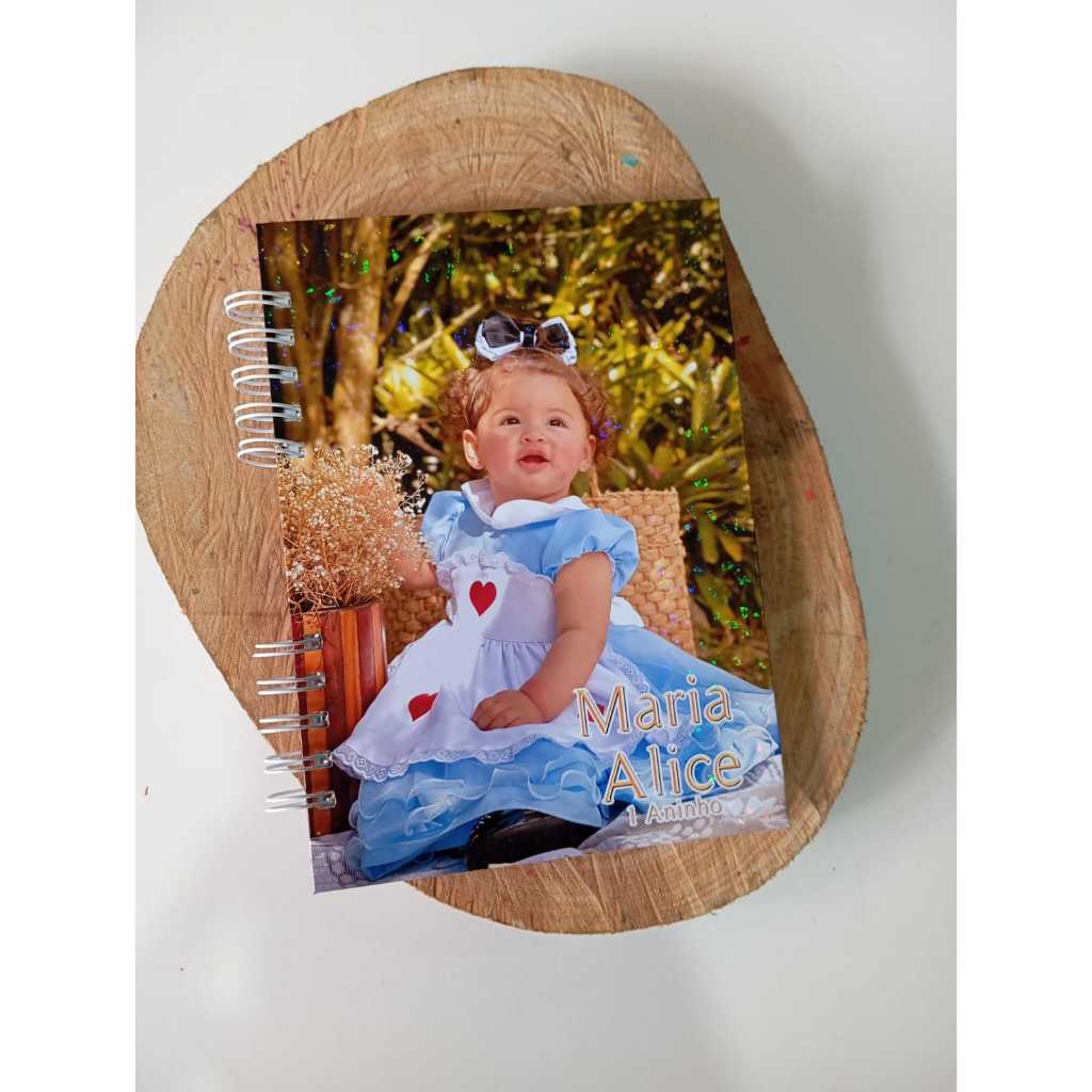Caderno Alice no pais das maravilha Personalizado com sua Foto, logo, nome, dentro pautado vários temas