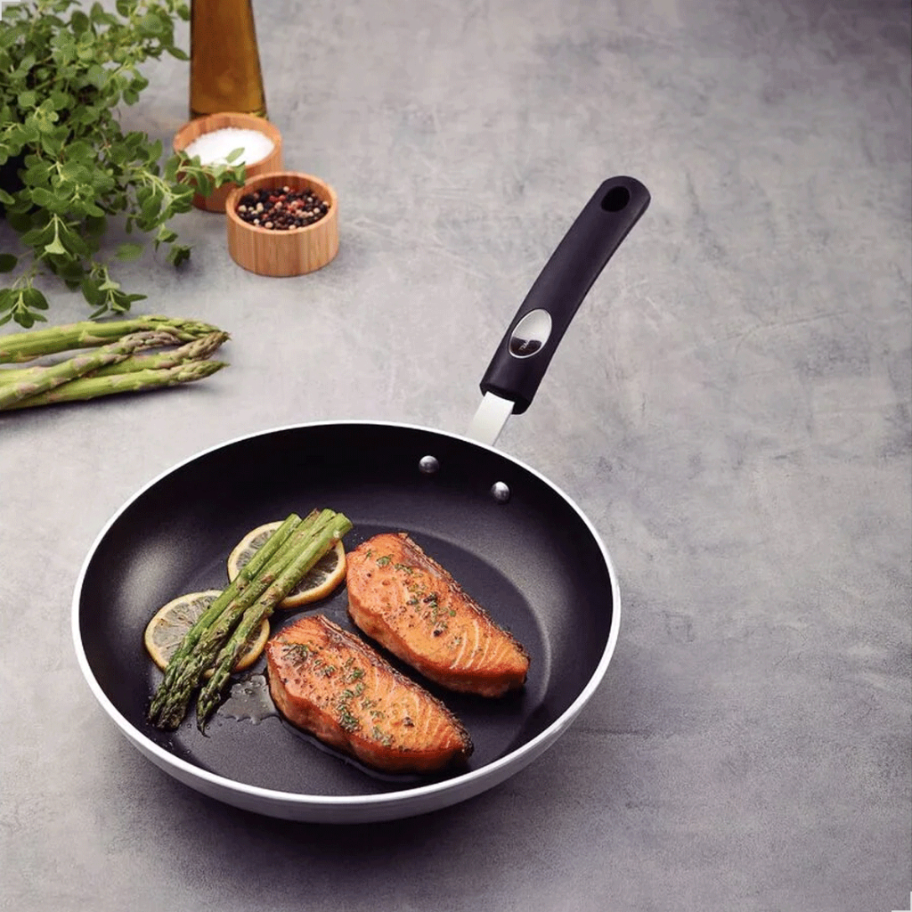 Frigideira Fritadeira Tramontina Profissional Antiaderente Starflon Pemium Alumínio 24cm 1,6L Indução em Oferta na Shopee