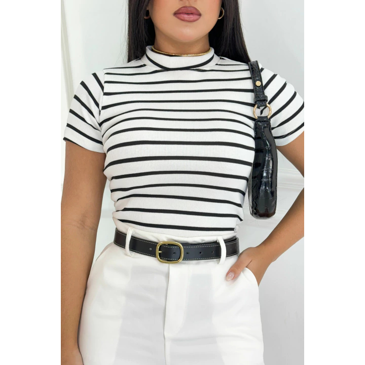 Blusa Feminina em Ribana Listrada Canelado  T-shirt Camiseta Tendência 2025