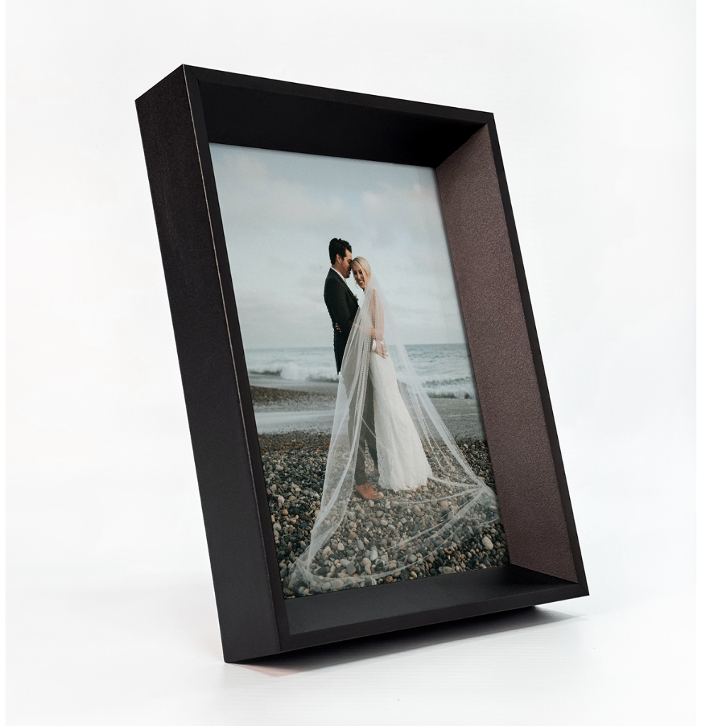 Porta Retratos c/ Vidro Mesa Estante Moldura Chanfrada Foto Família 10x15 | 15x21 | 20x25 | 21x30 cm em Oferta na Shopee