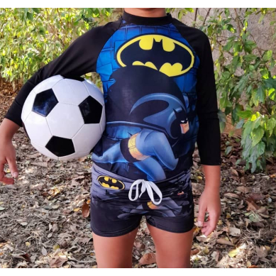 conjunto pra meninos blusa e sunga box forrado proteçao UV  tamanhos 2, 4, 6 e 8