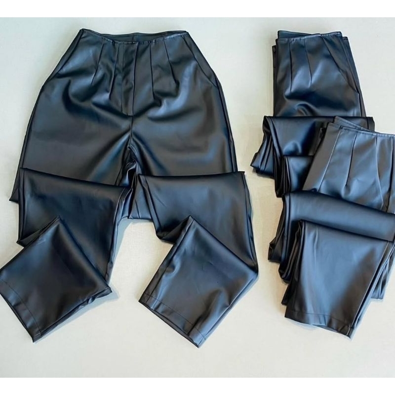 Detalhes do Calça couro Fake com zíper lateral