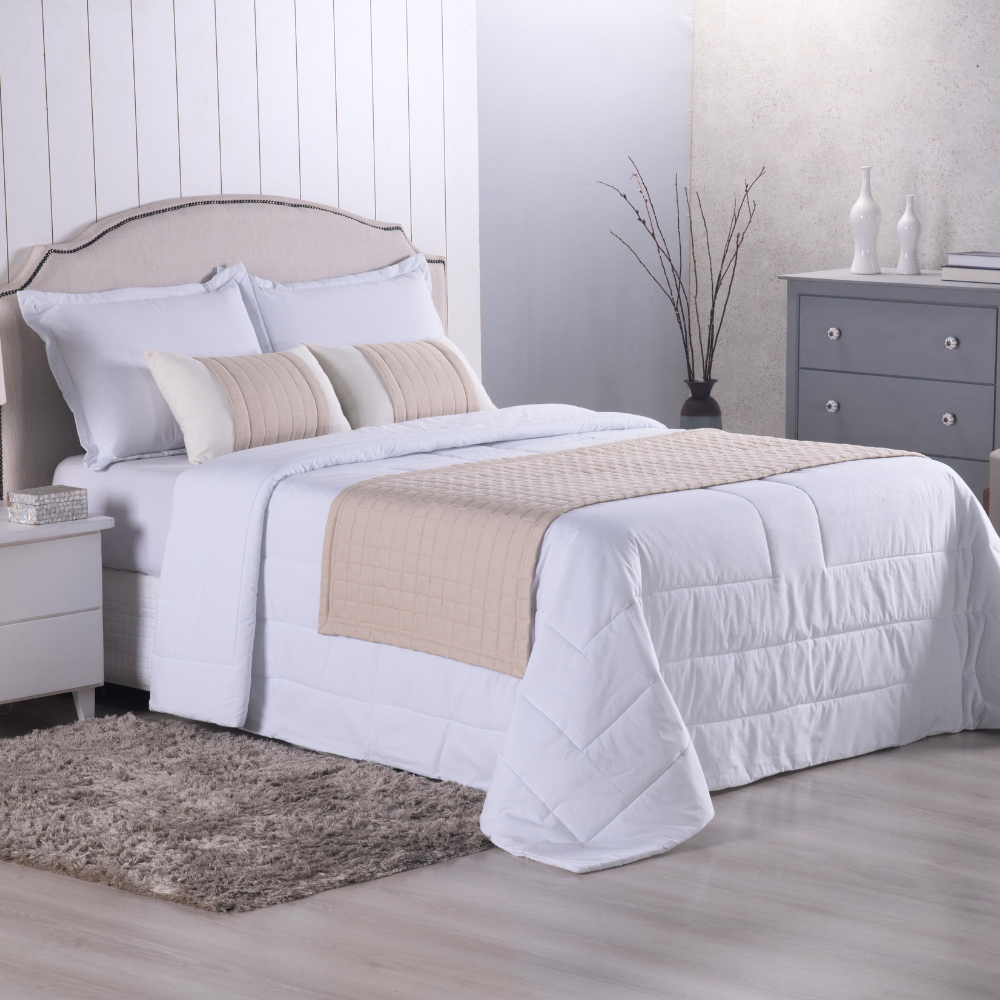 Kit Peseira Decoração de Cama Copacabana 5 Peças Queen King 300 Fios Acompanha Almofadas Cheias em Oferta na Shopee