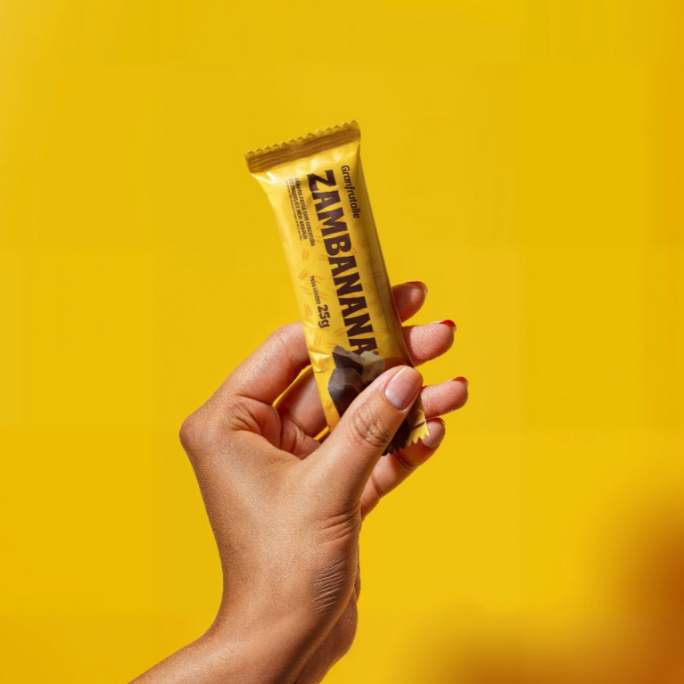 Doce Zambanana marca Granfrue massa de banana coberta com chocolate