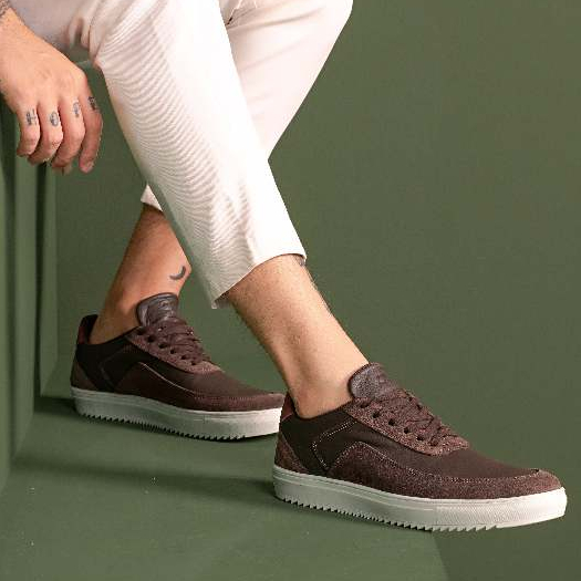 Tênis Masculino Em Couro Legítimo detalhe em nobuck Sapatenis Casual Cadarço Confortavél resistente