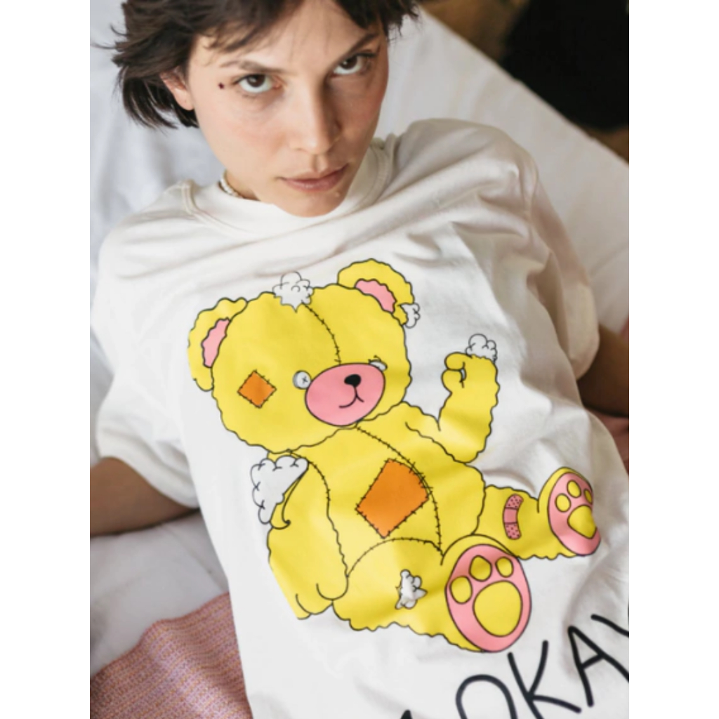 Camiseta Off White Feminina Urso Amarelo Im Okay Exclusiva Amálias Concept Unissex Camisa Confortavel