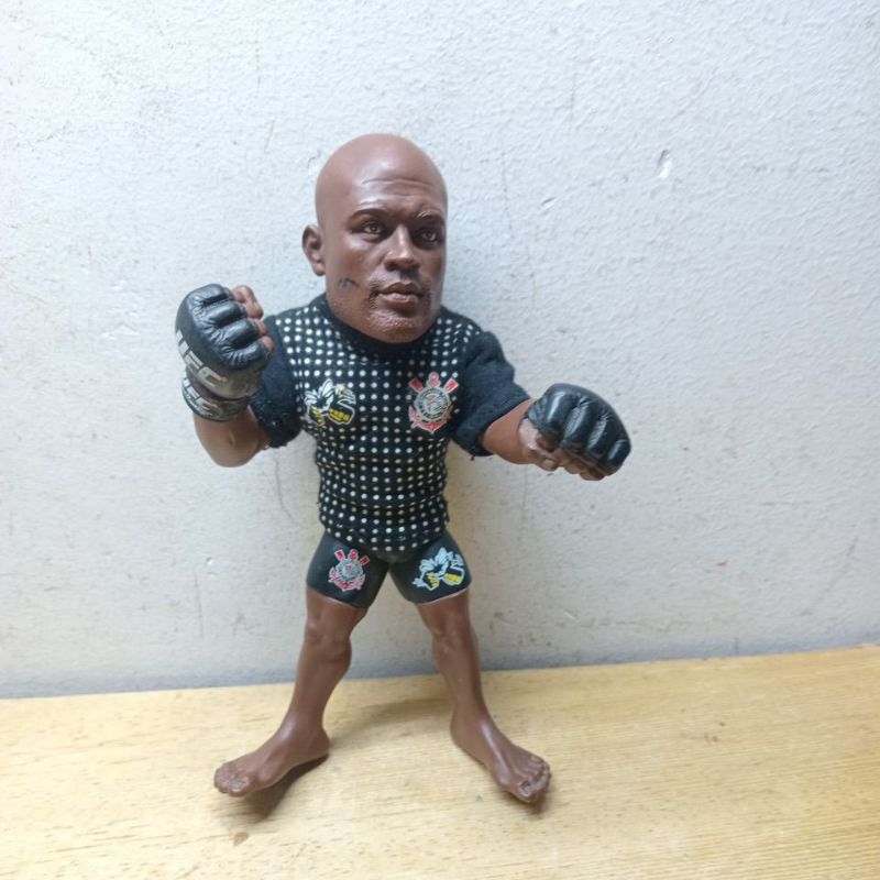 Boneco UFC Anderson Silva Corinthians  .