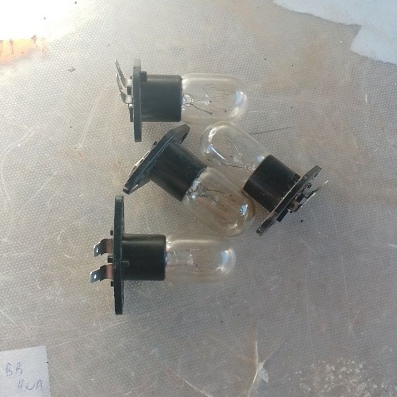 2 lampadas para microondas Brastemp bms35bbhna leiam descriçao